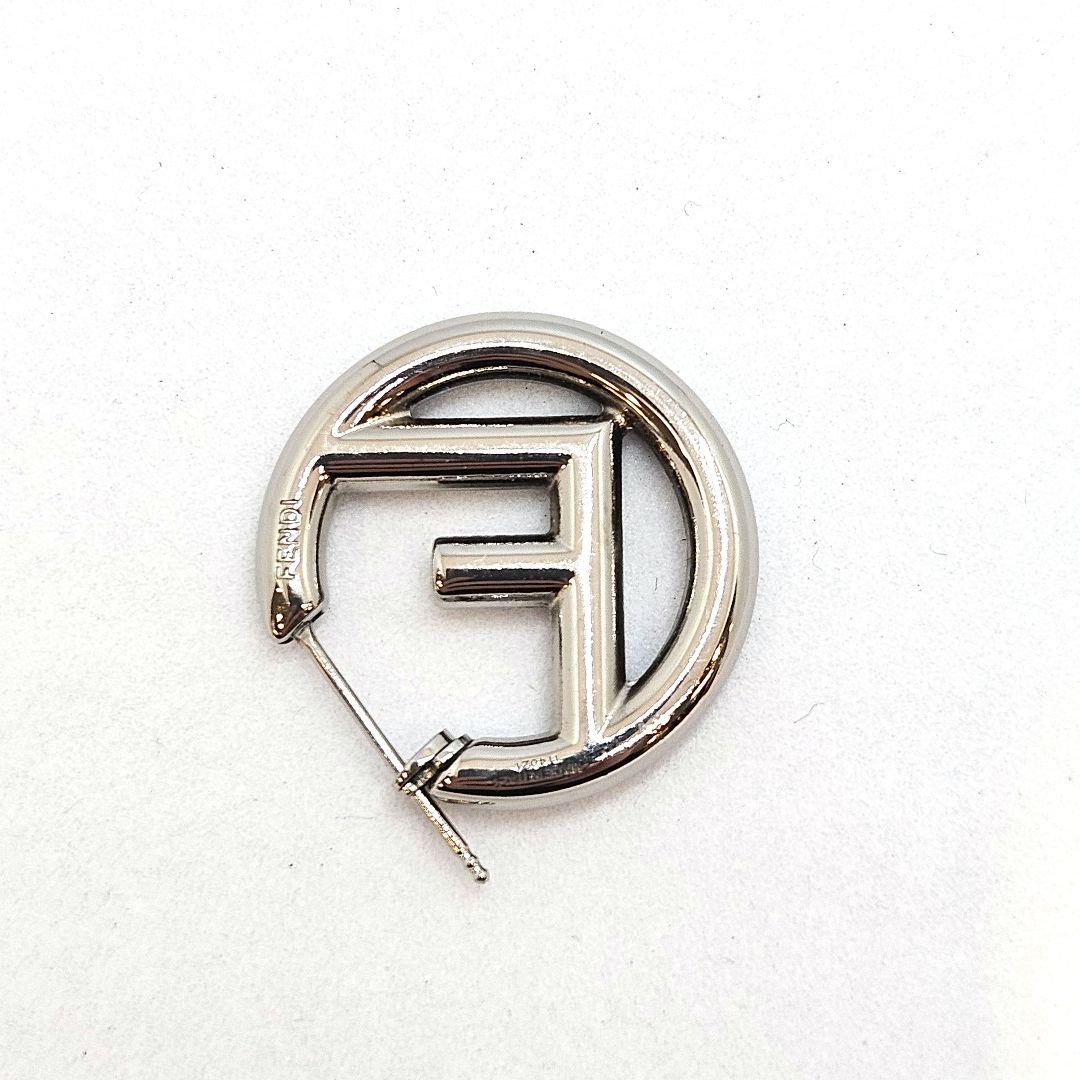 FENDI フェンディ エフイズ ピアス シルバーカラー