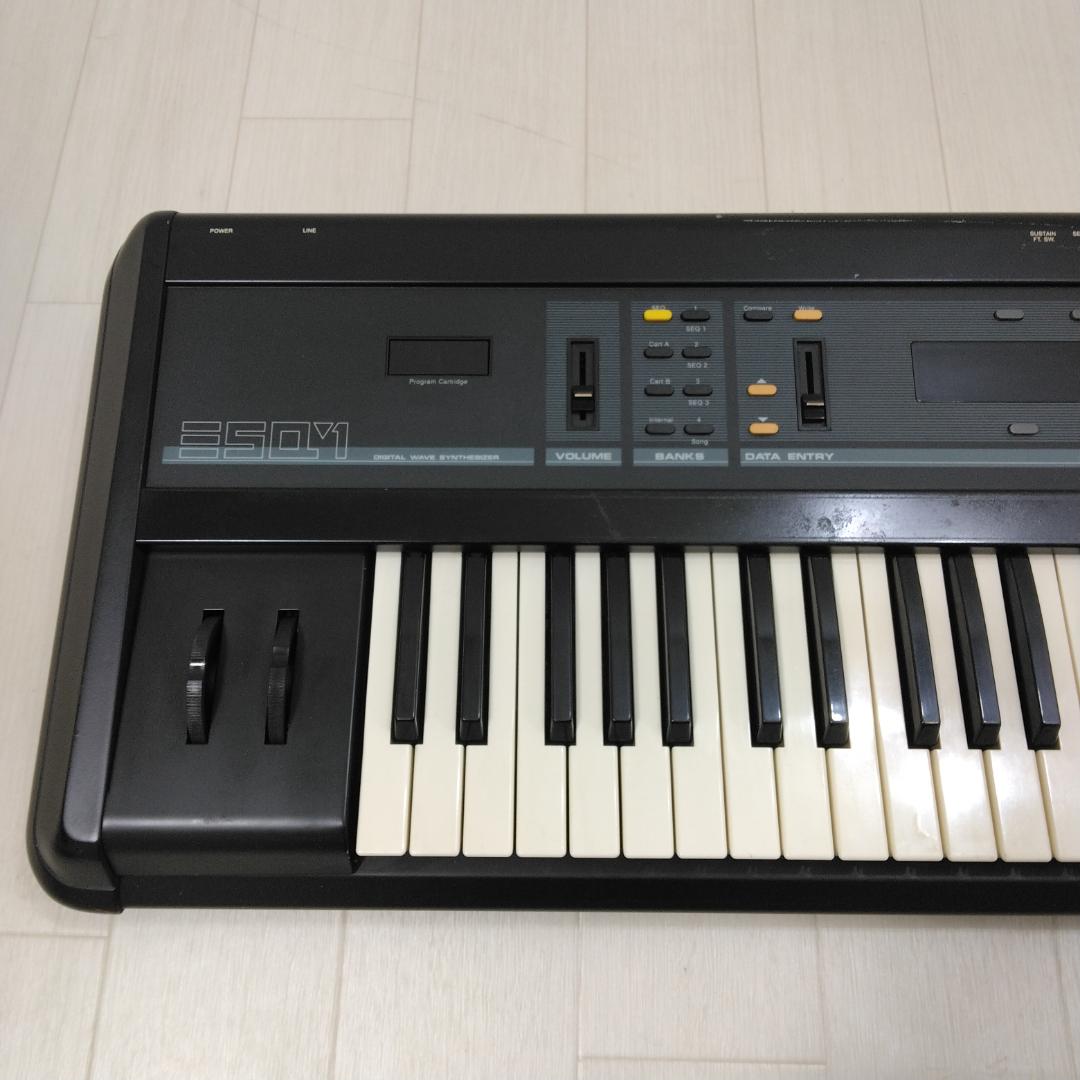 ENSONIQ ESQ1 ビンテージシンセサイザー 中古現状品