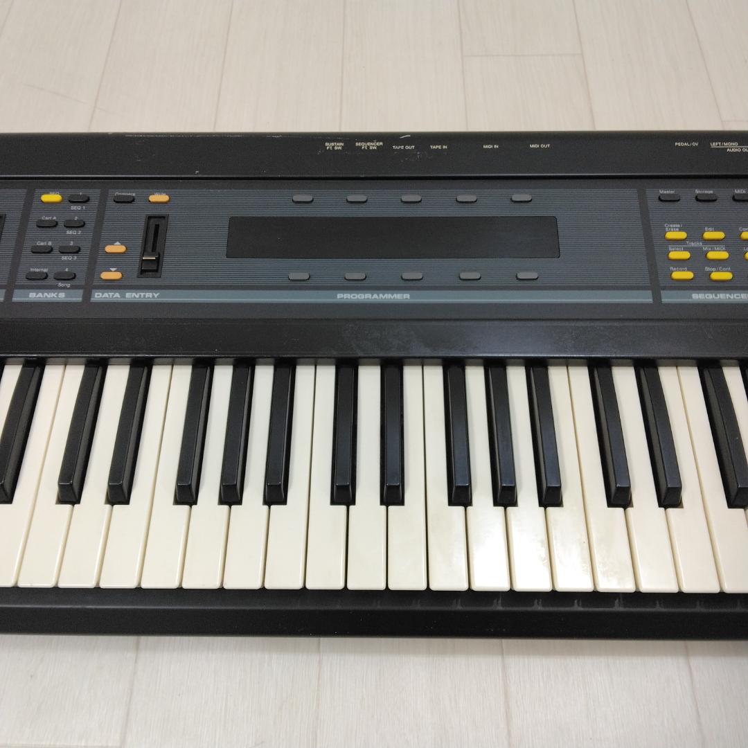 ENSONIQ ESQ1 ビンテージシンセサイザー 中古現状品