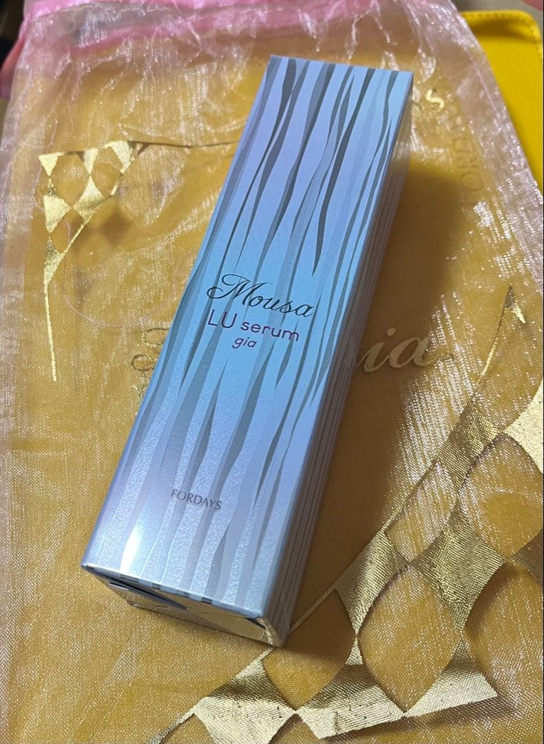 フォーデイズ　Mousa LU serum gia 新品未開封