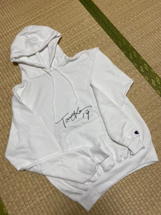 【価格交渉可能】激レア 田中将大2019直筆サイン入りパーカー