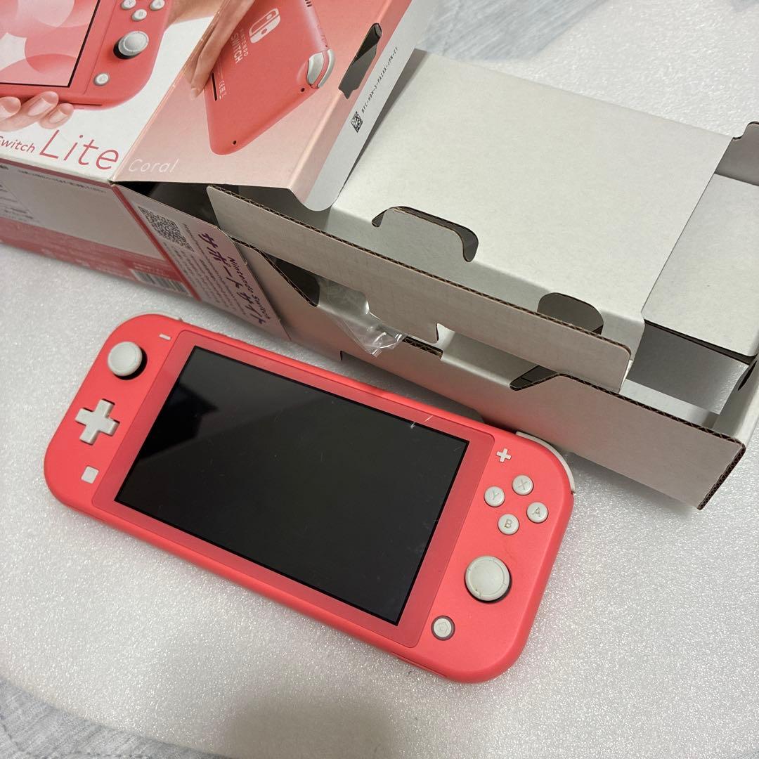 美品　Nintendo Switch Lite コーラル　ピンク