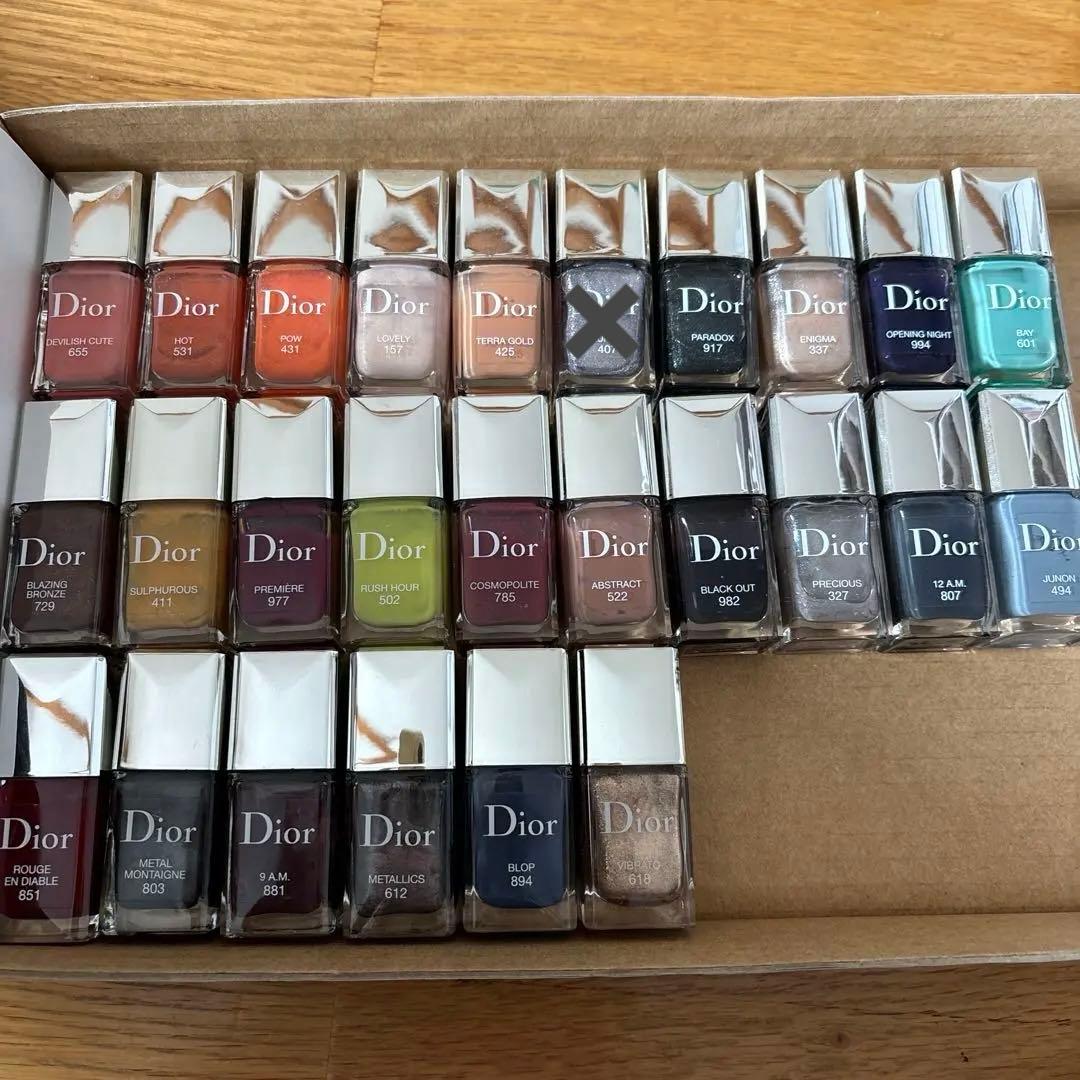 【DIOR】ネイルポリッシュ 25本まとめ売り