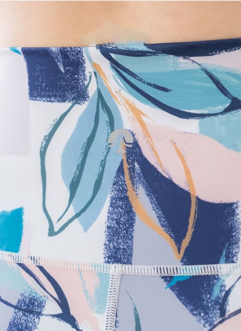 新品【SUKALA】L ボタニカル柄 Tシャツ＆レギンスセット　ラバ　ヨガ