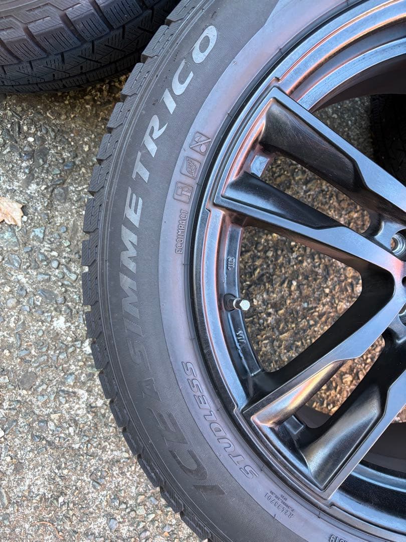  Pirelli スタッドレスタイヤセット 225/60 R18