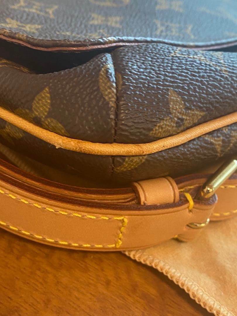 Louis Vuitton タンゴ