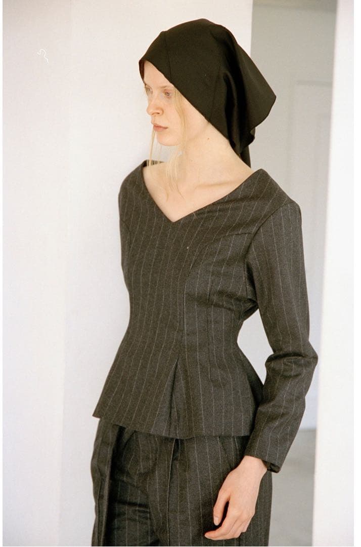 試着のみ KAYLE WOOL CASHMERE PEPLUM BLOUSE