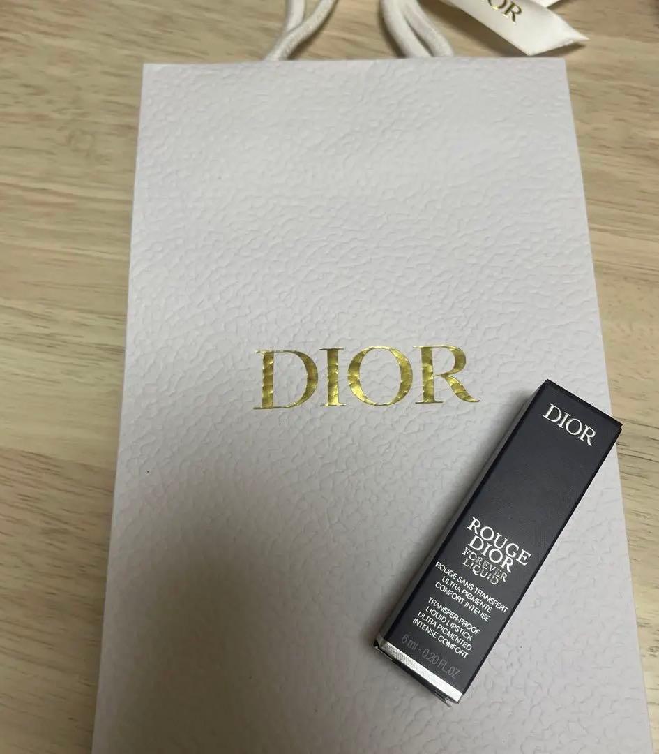ディオール　フォーエヴァーリキッド　シークイン620