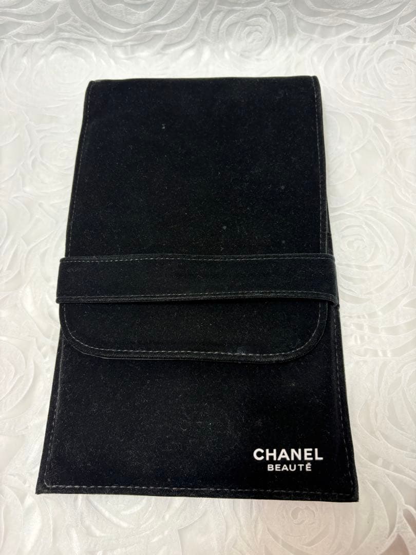 CHANEL 手鏡 ブラック 収納ケース付き