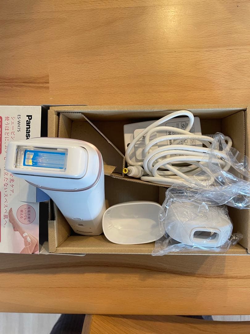 光美容器 光エステ ボディ＆フェイス用 ピンク調 ES-WH75-P  1台