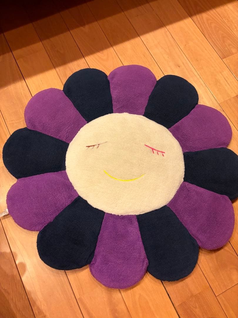 プロフィール必見！です カイカイキキクッション 紫と黒 60㌢