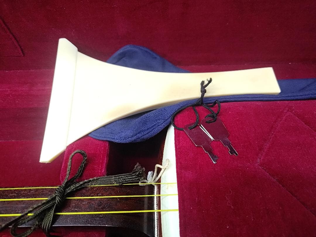 三味線中棹 本体破れあり　 紅木 金細　二本溝　東さわり　子持ち綾杉