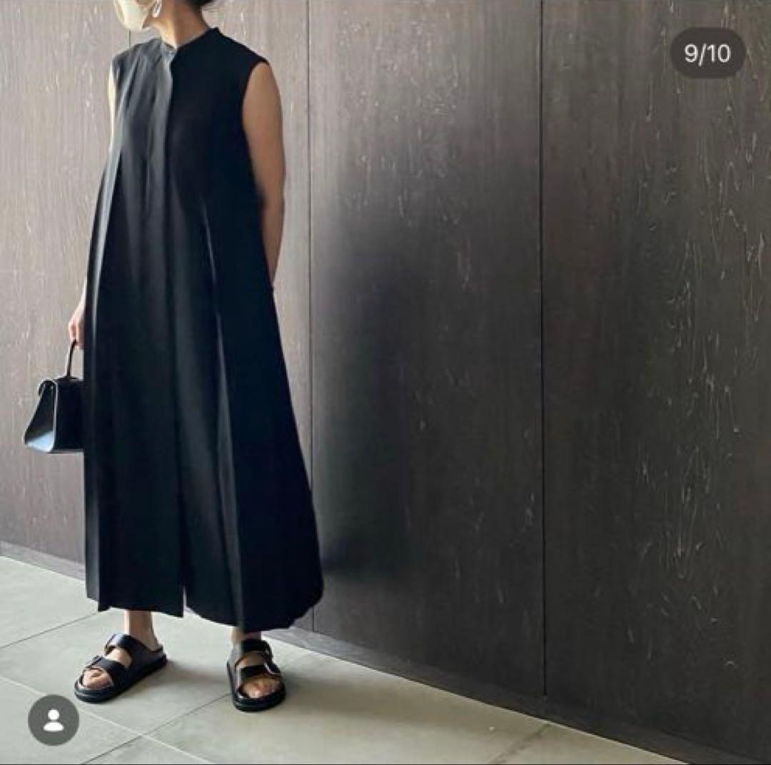 [新品未使用]LOHENローヘン　ワイドプリーツ２wayワンピース ブラック