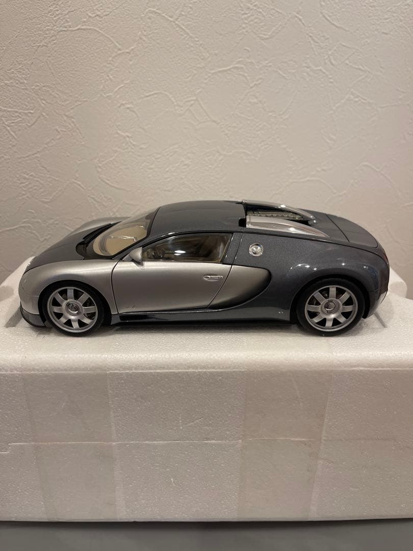 AUTOart モデルカー ブガッティ ヴェイロン 1/18 美品