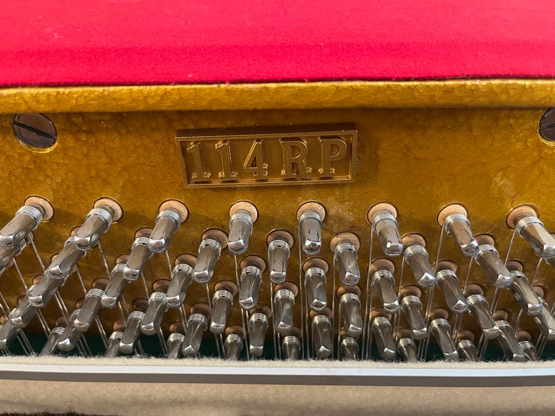 Niemeyer アップライトピアノ(カバー・椅子付き)