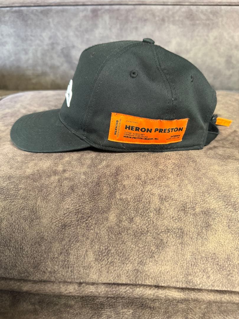 HERON PRESTON ブラックキャップ