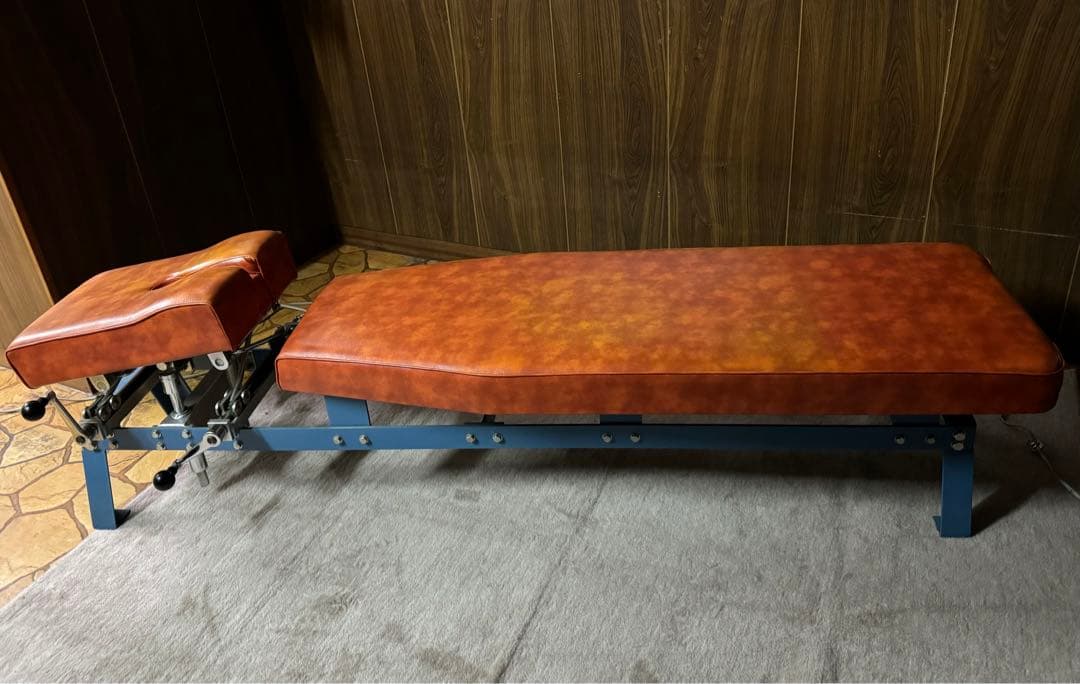 上部頚椎サイドポスチャーテーブル 　大幅値下げしました。