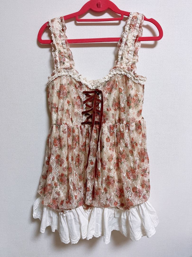 axes femme 懐古series チュニック 赤 花柄