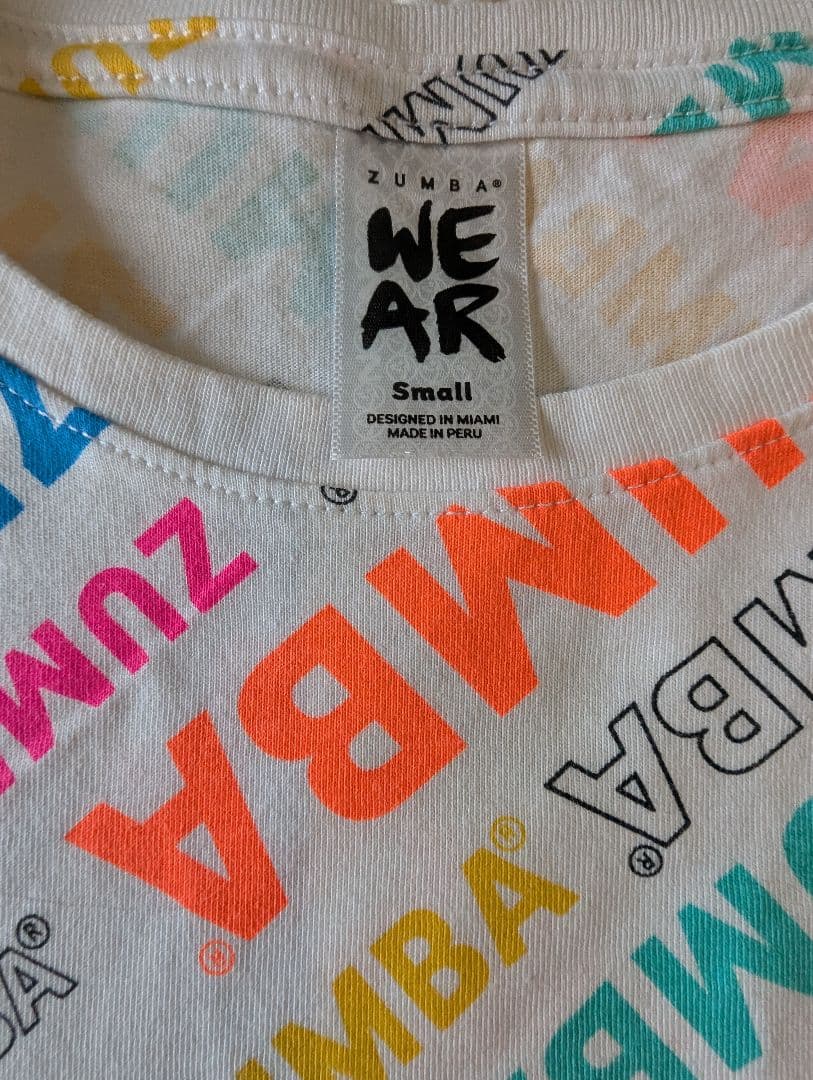 ZUMBAトップス