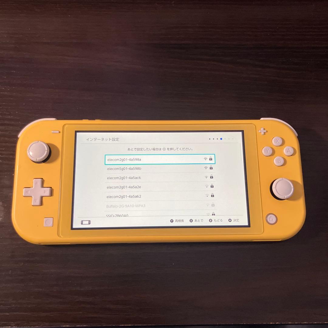 Switch Lite イエロー 本体　美品　ケース付き