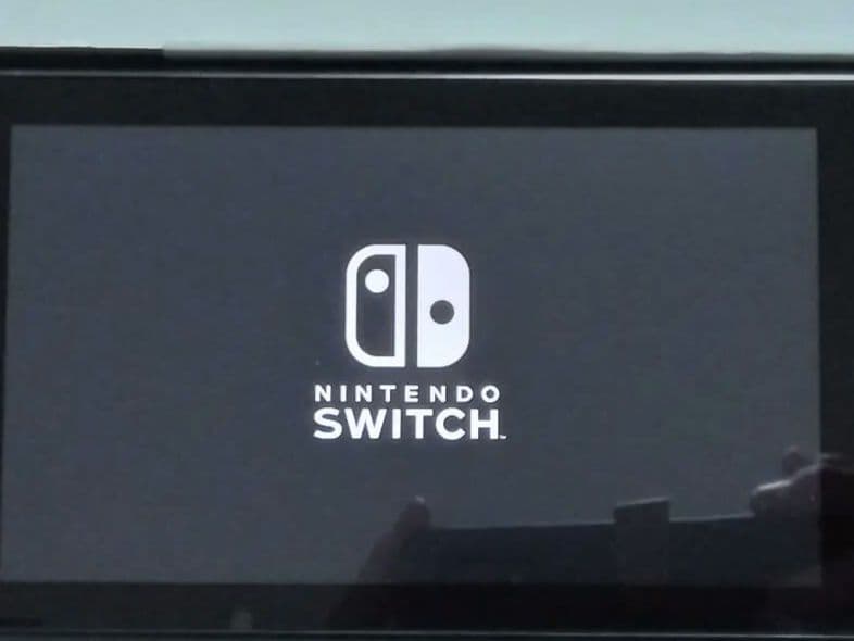 最後の値下げ 良い Nintendo Switch 本体　紫　黄　テレビゲーム