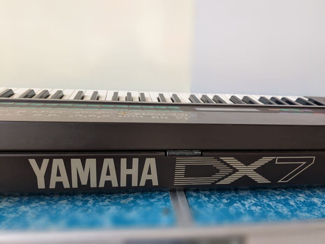 【ジャンク品扱い】YAMAHA DX7 シンセサイザー