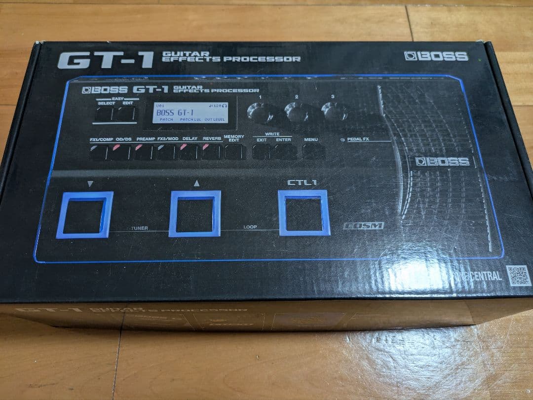 BOSS GT-1 ギター　マルチエフェクター　教科書とアダプター付
