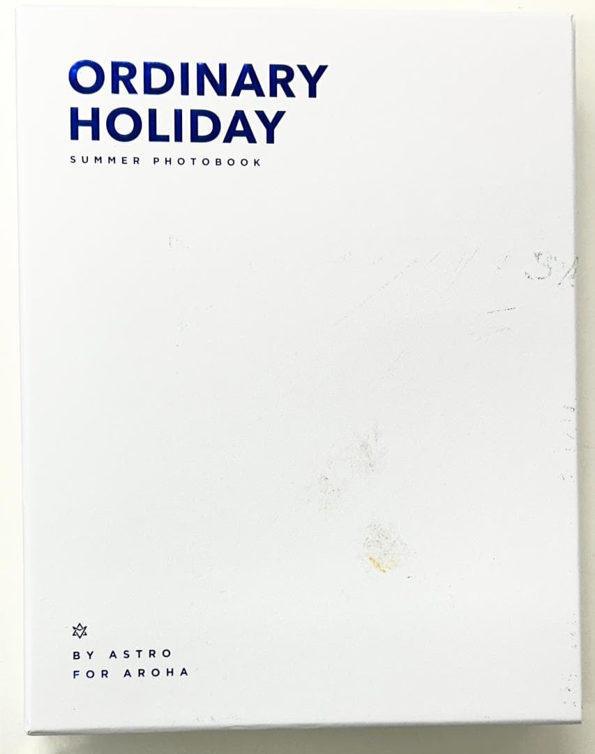 ASTRO ORDINARY HOLIDAY 写真集 日本版（G943）