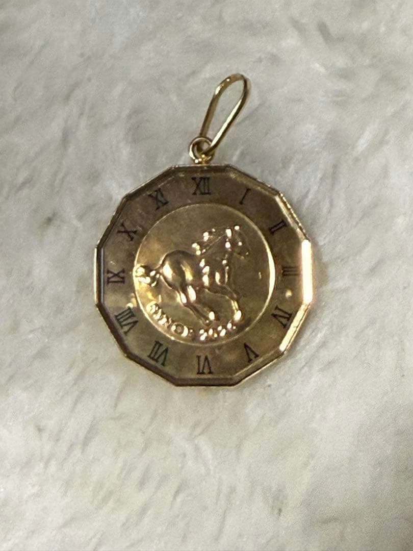 K18 日本製ゴールド 馬＆イリュージョン リバーシブルペンダント（トップのみ）