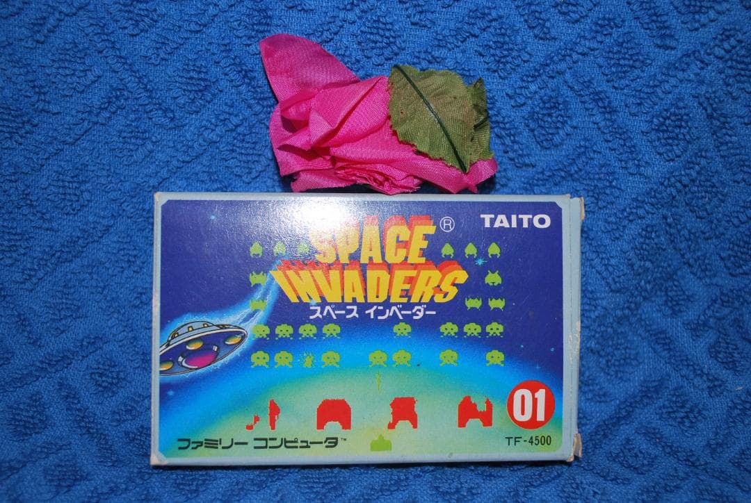 ファミリーコンピュータソフト「スペース・インベーダー」の出品です。