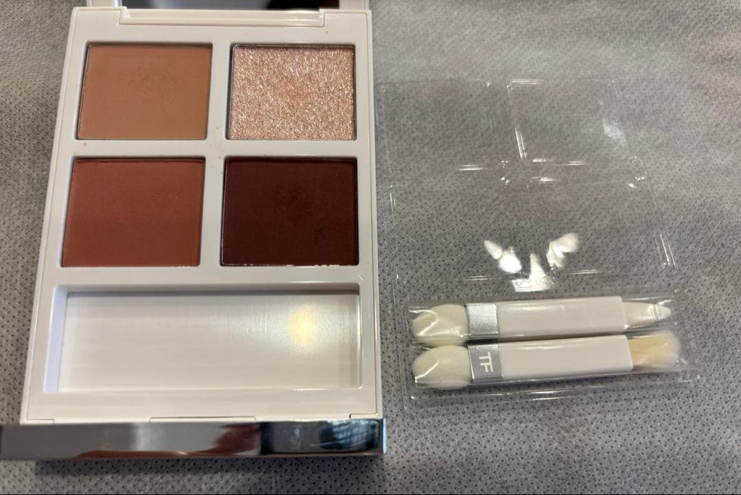 TOM FORD 01SN ソレイユ　アイカラークォード シャレーミンク