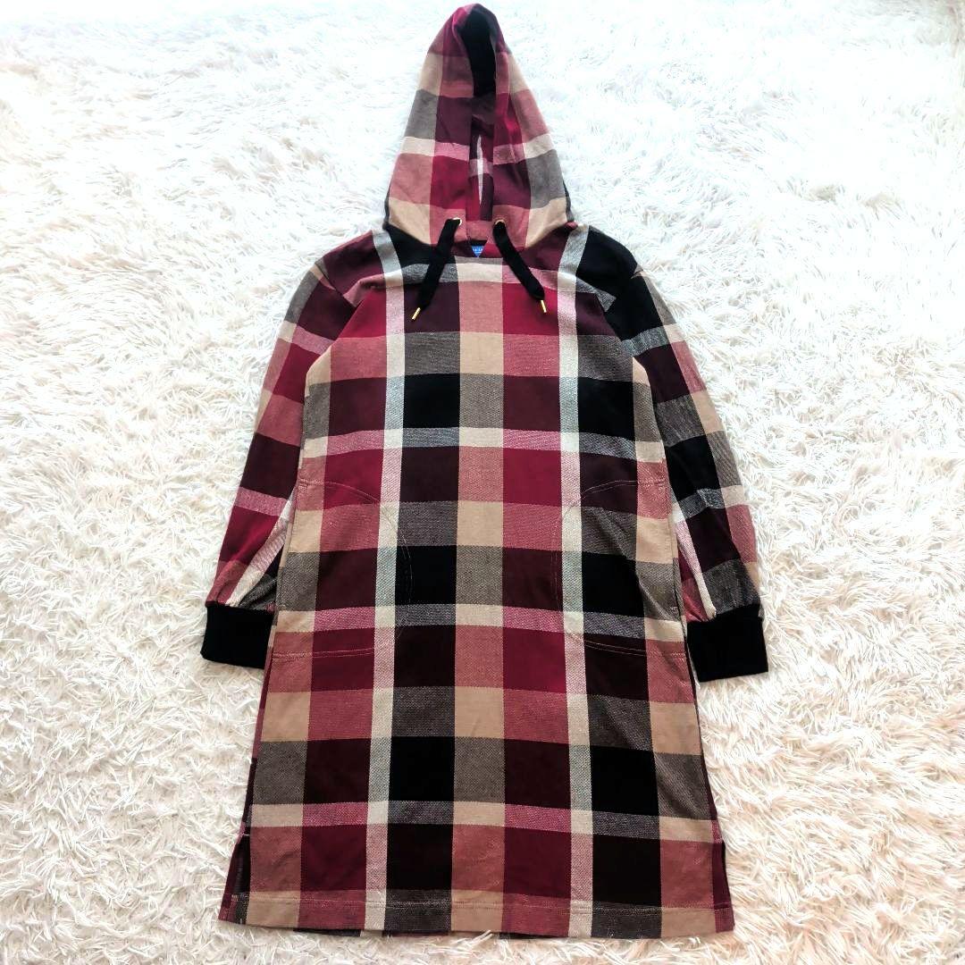 極美品 ブルーレーベルクレストブリッジ フード付きチェックワンピース 38 近年