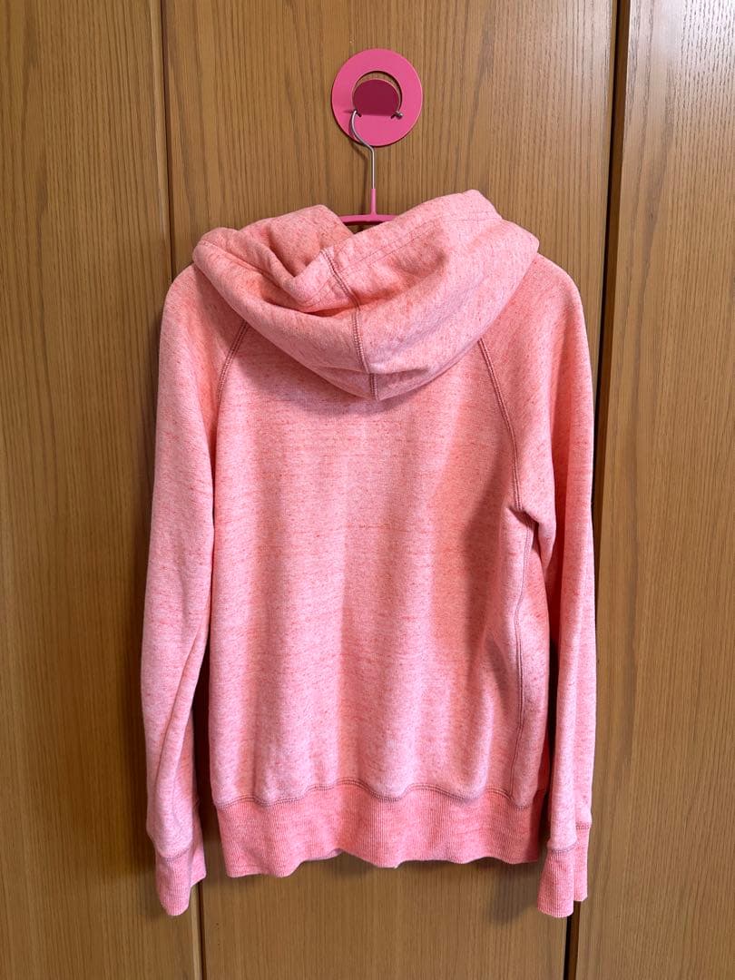 【美品】バーバリーブルーレーベル　パーカー　38（M相当）