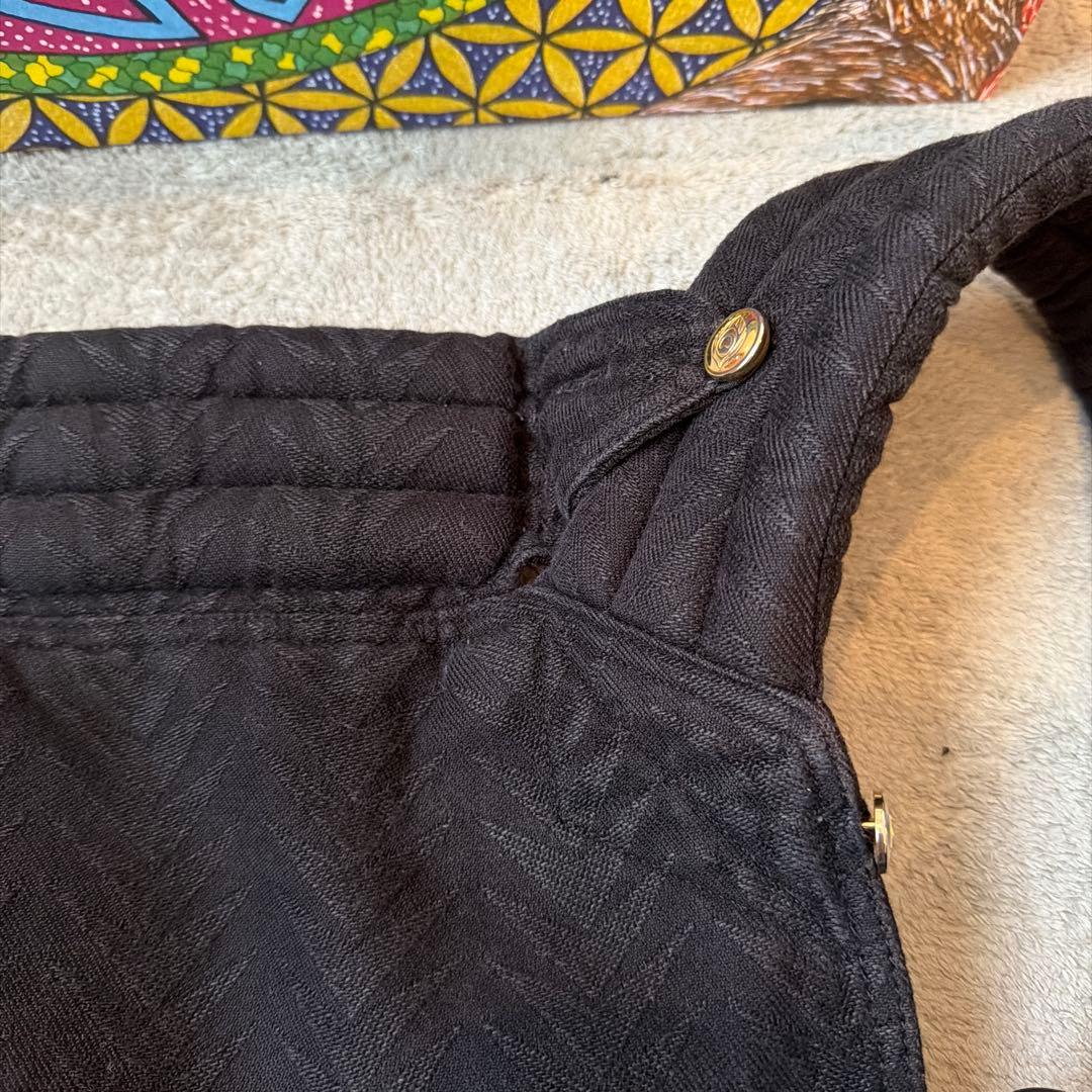 artipoppe アーティポッペ ブラック 抱っこひも 刺繍デザイン