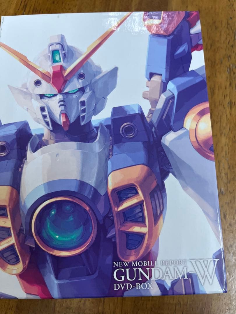 新機動戦記ガンダムW(ウイング) DVD-BOX〈初回限定生産・10枚組〉