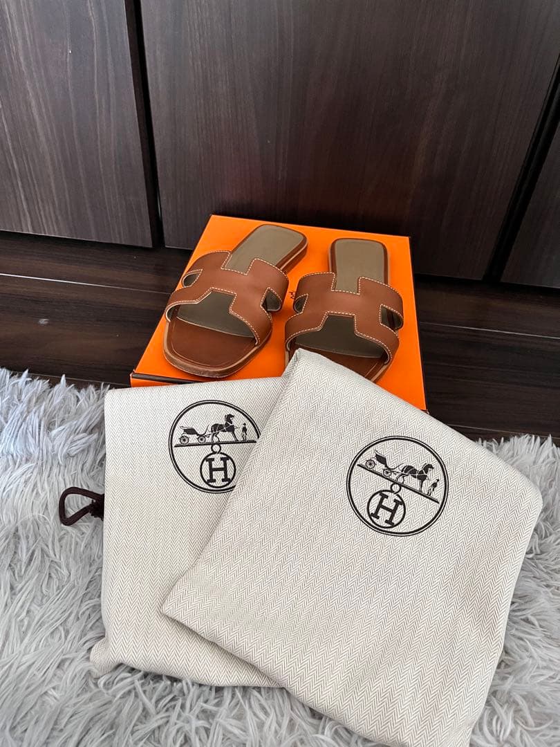 HERMES オランサンダル