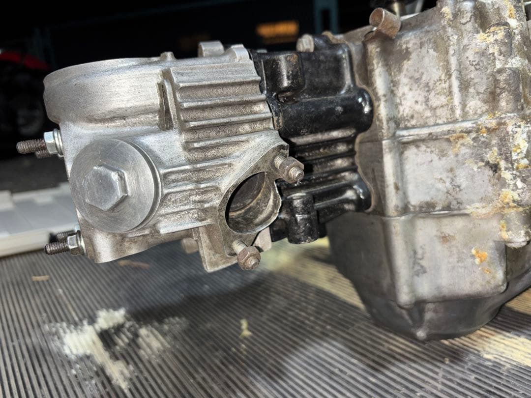 ホンダモンキー49CCエンジン