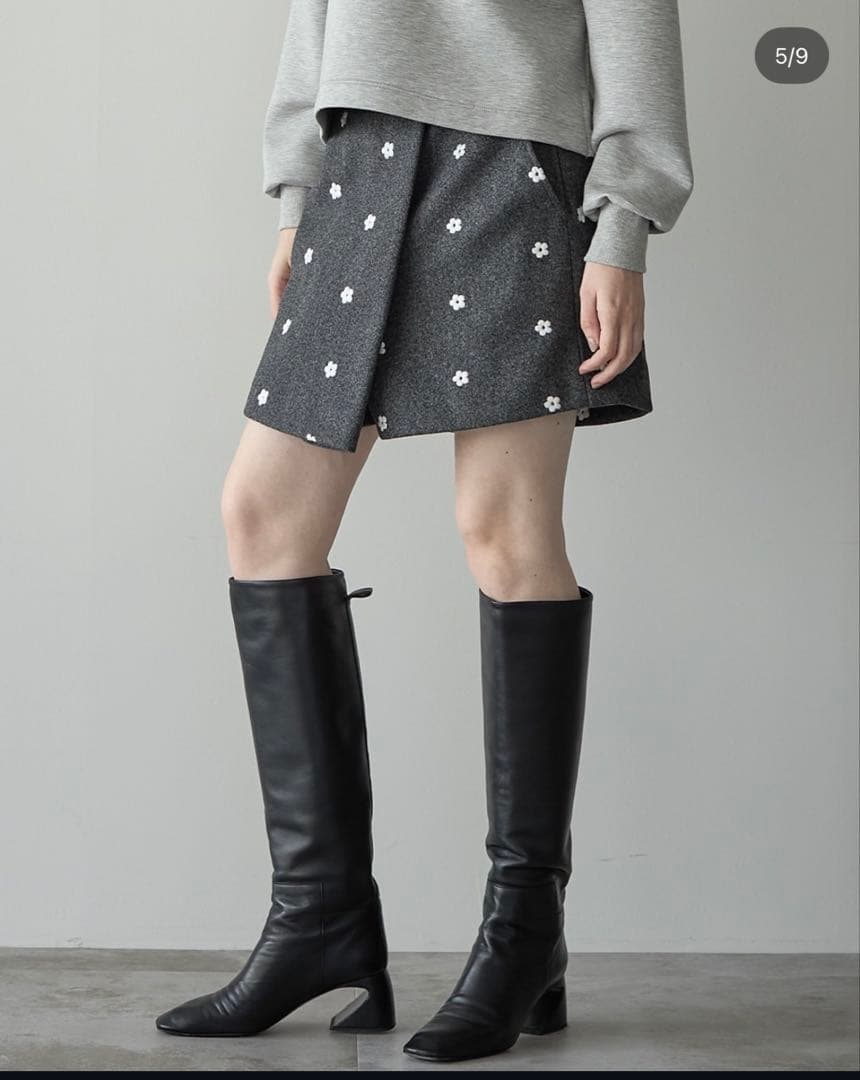 ellie フラワースコート　花柄スカート