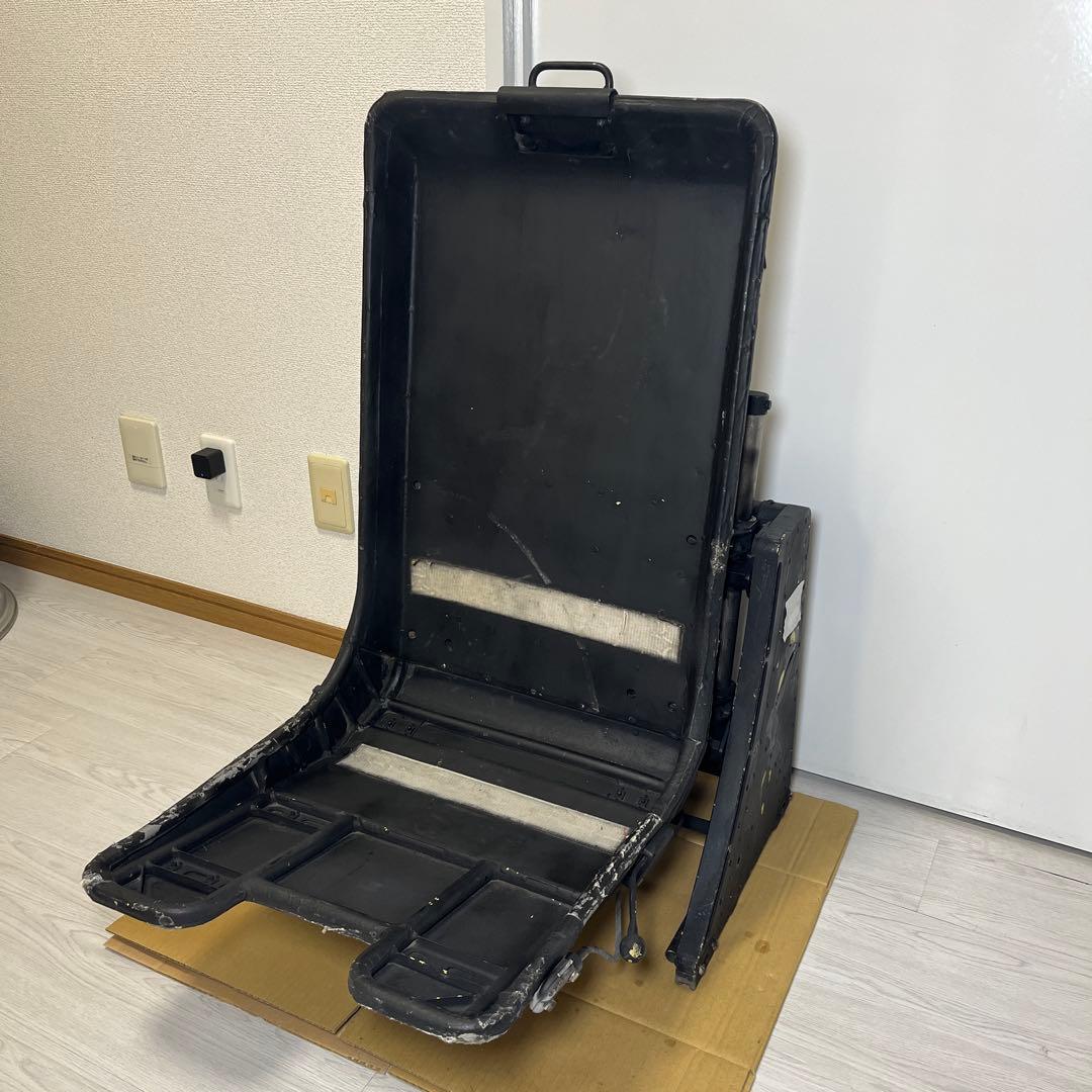 詳細不明 日本軍 航空機 戦闘機 シート 操縦席 座席 パイロット 実物 可動