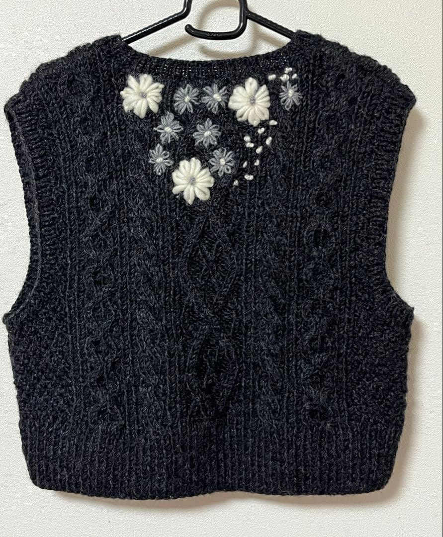 pheeta ニットベスト