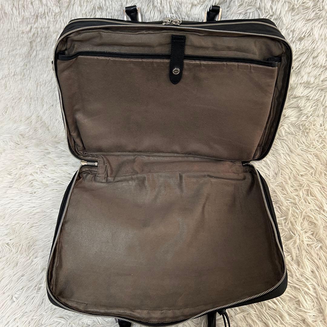 ⭐️極美品⭐️2室 ペッレモルビダ キャピターノ ビジネスバッグ メンズ ブラック