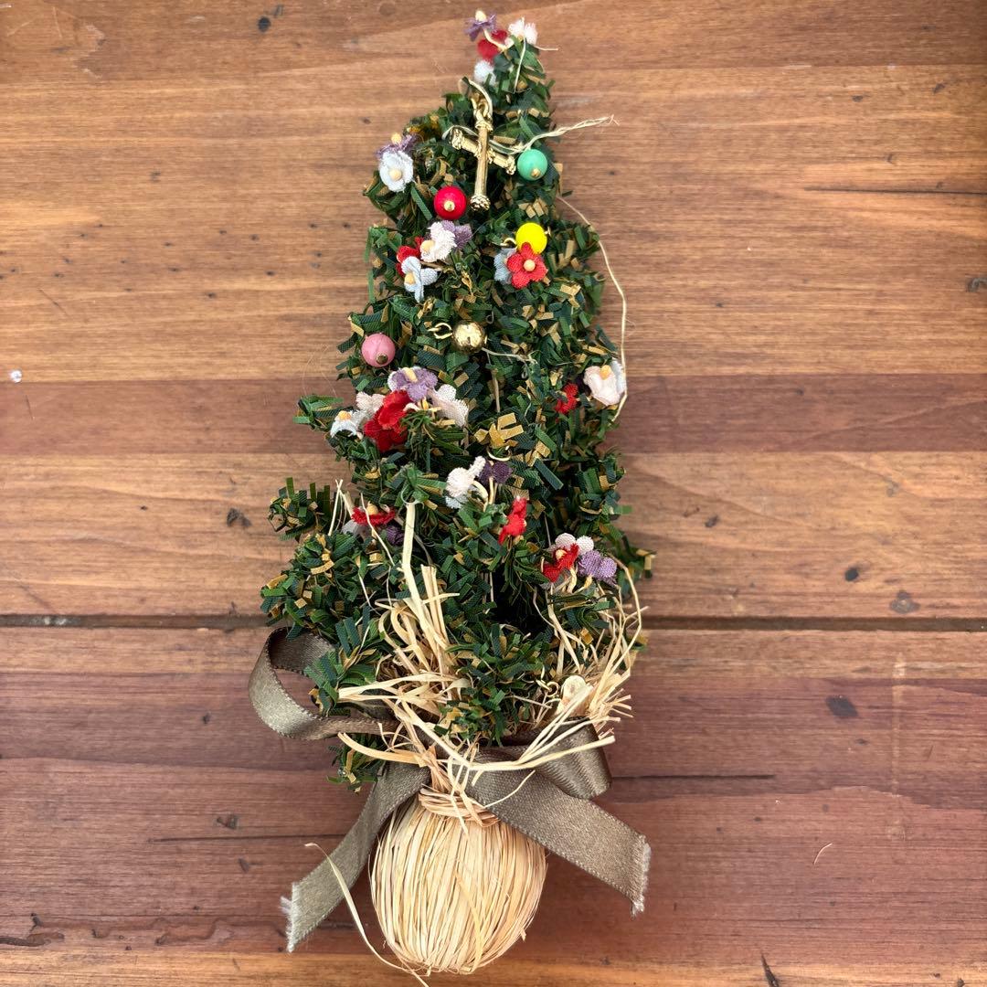 ピンクハウスミニクリスマスツリー 装飾花付き ブローチ約18センチ