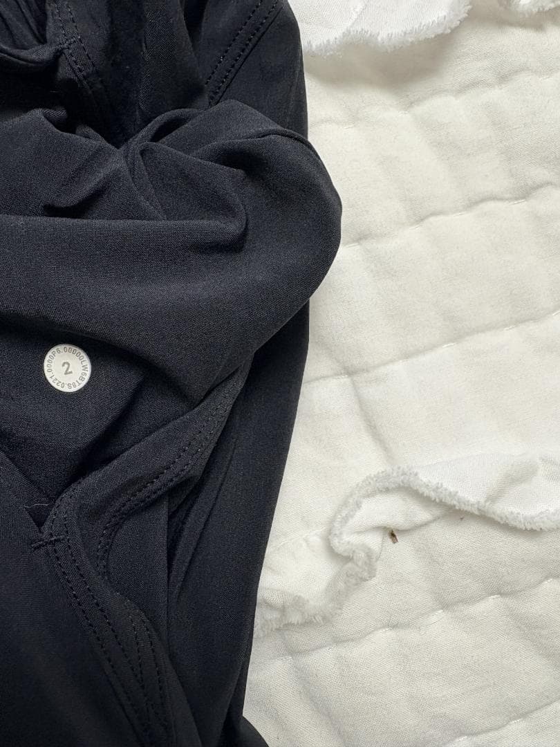 ルルレモン ワイドレッグパンツ