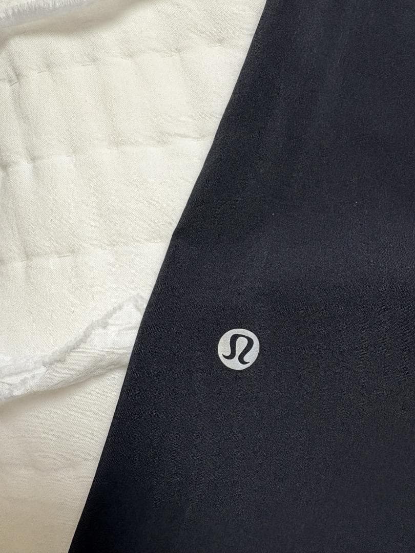 ルルレモン ワイドレッグパンツ