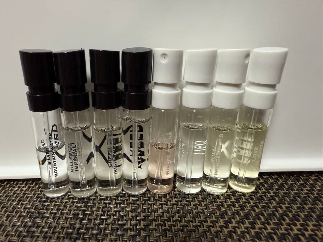 カードケースつき　 Creed クリード サンプル　セット 8本