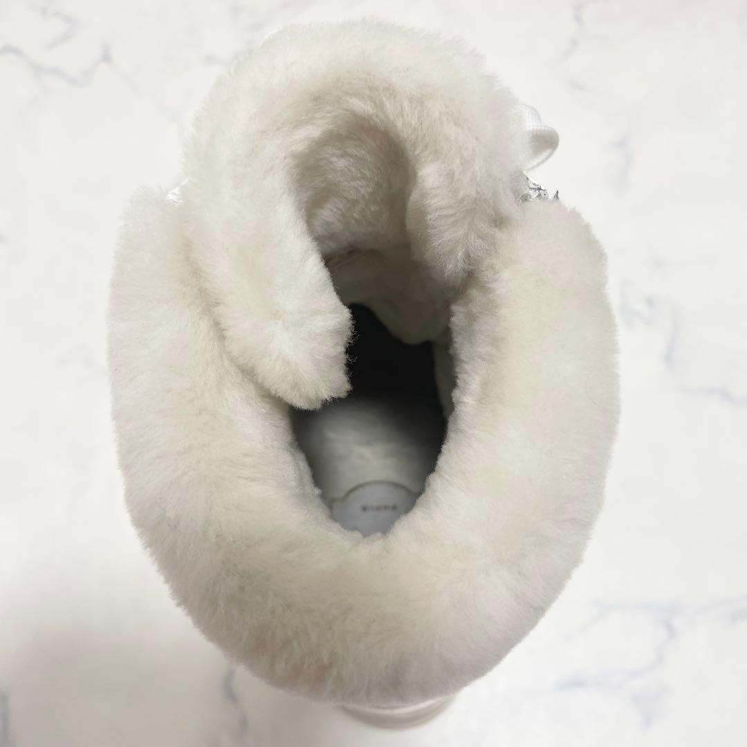 プ*読様 ロジェヴィヴィエ ビジュー ホワイト Roger Vivier ファー