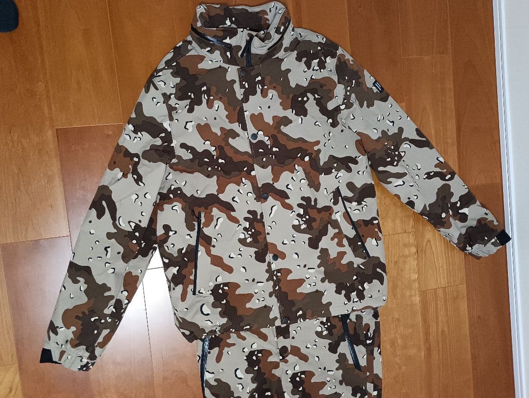 超美品！HOLDEN ジャケット & ビブパンツセット