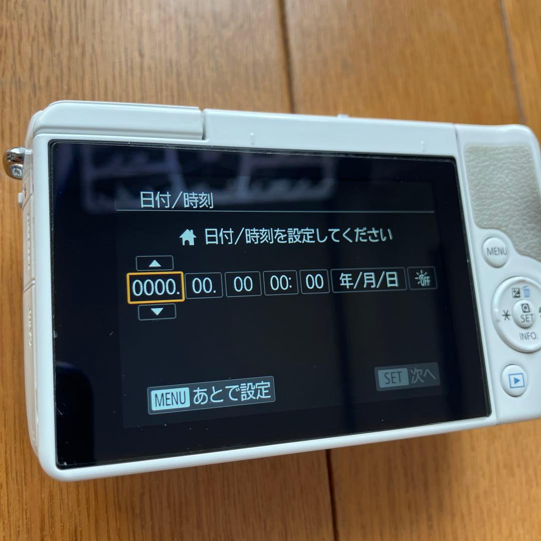 Canon EOS M10 ダブルズームレンズキット