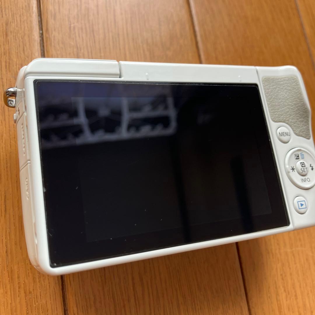 Canon EOS M10 ダブルズームレンズキット