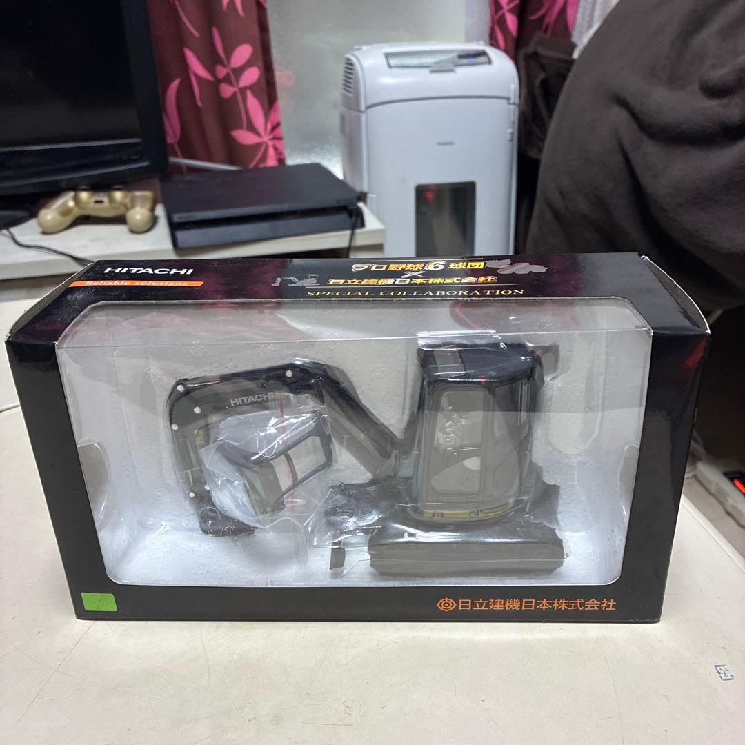 日立建機 阪神タイガース ZAXIS35U-6 ミニショベル 1/30スケール